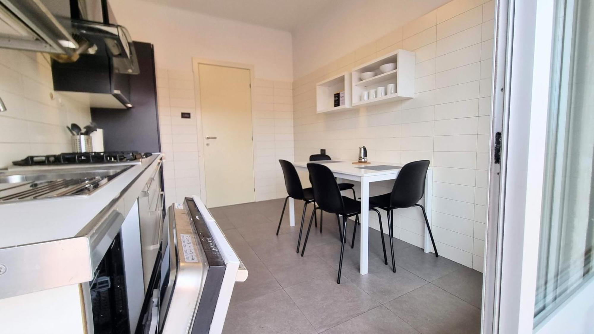 Milano Apartment Triëst Buitenkant foto